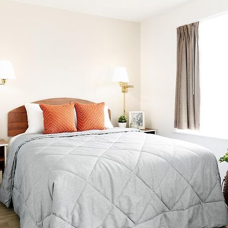 Intown Suites Extended Stay Louisville Ky - Airport Екстериор снимка