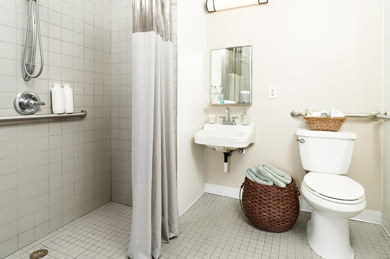 Intown Suites Extended Stay Louisville Ky - Airport Екстериор снимка