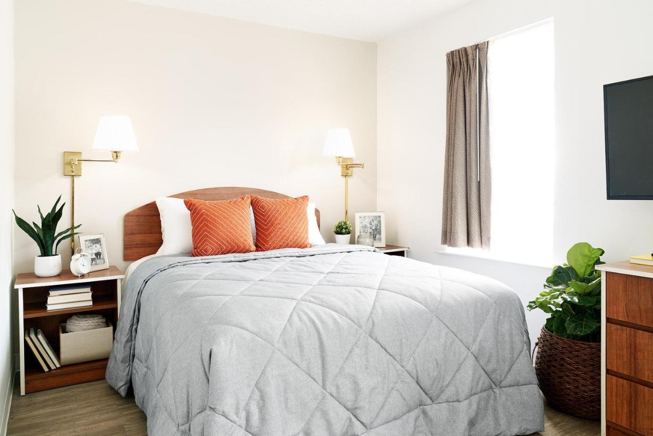Intown Suites Extended Stay Louisville Ky - Airport Екстериор снимка