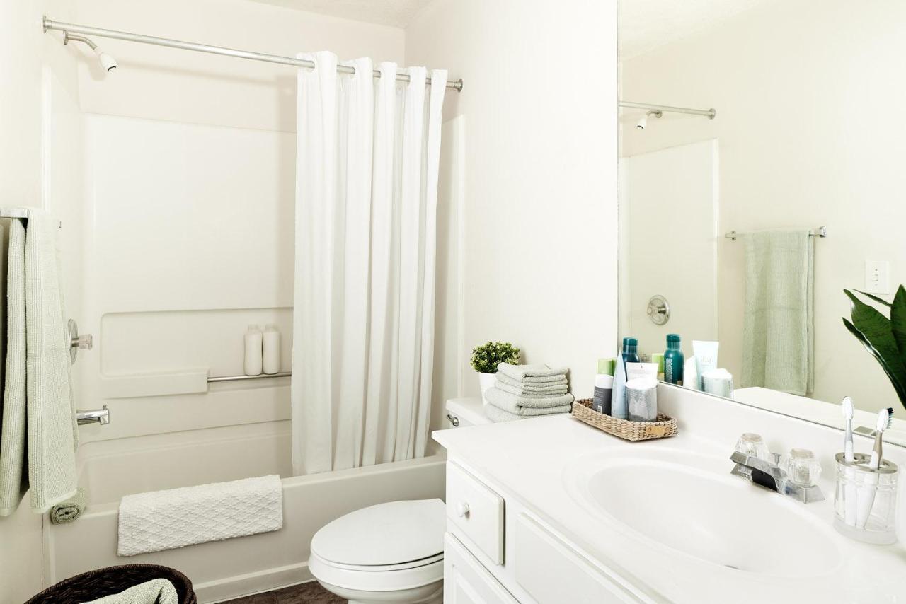 Intown Suites Extended Stay Louisville Ky - Airport Екстериор снимка